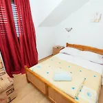Pansion Cirjak Sveti Filip i Jakov