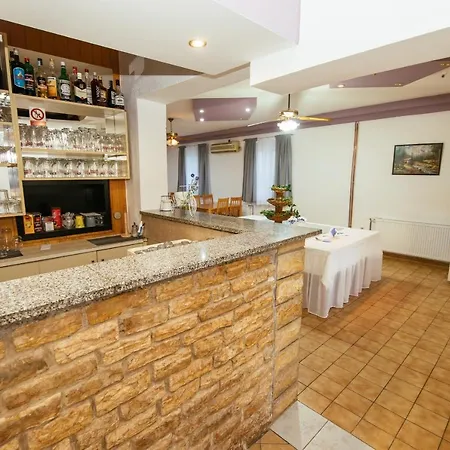 Pansion Cirjak Konukevi 3*