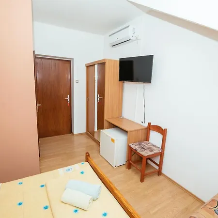 Pansion Cirjak Konukevi