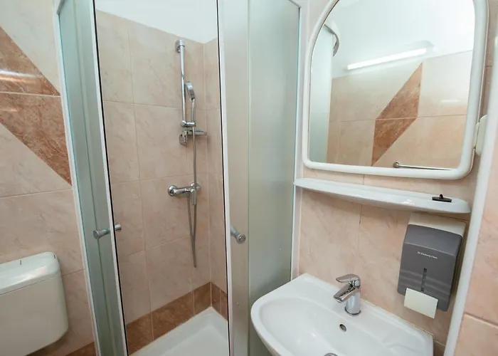 Pansion Cirjak Gostinjska kuća 3*