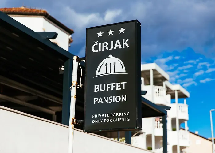 Pansion Cirjak Gostinjska kuća Sveti Filip i Jakov