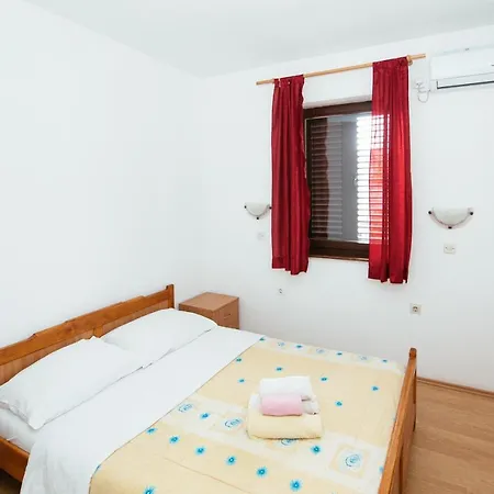 Pansion Cirjak Sveti Filip i Jakov