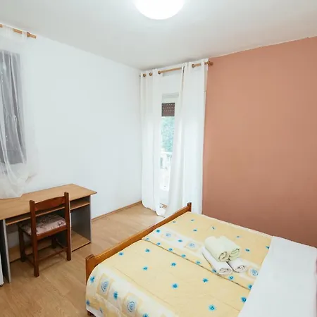 Guest house Pansion Cirjak Sveti Filip i Jakov