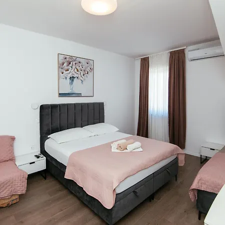 Pansion Cirjak Sveti Filip i Jakov